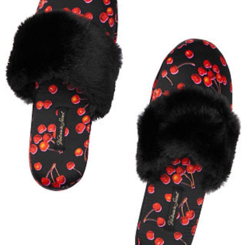 🍒 NEW Victoria’s Secret Cherry Red Black Slippers - Picture 5 of 6
